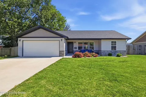 6406 Venango Dr, Louisville, KY 40258