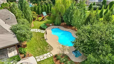5402 Farm Ridge Ln, Prospect, KY 40059