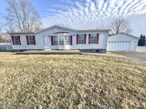 472 Yorkshire Blvd, Shepherdsville, KY 40165