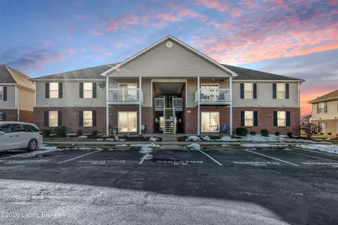 169 Central Blvd, Mount Washington, KY 40047