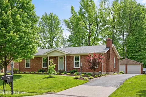2420 Merriwood Dr, Louisville, KY 40299