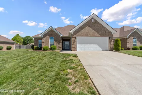 214 Terrace Dr, Mount Washington, KY 40047