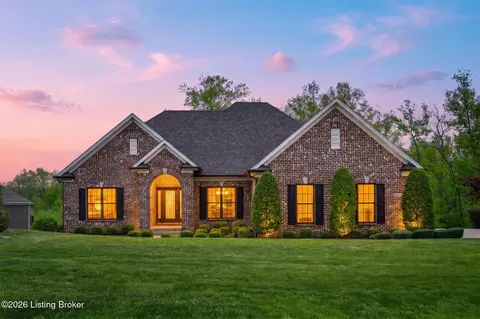 17403 Shakes Creek Dr, Louisville, KY 40023
