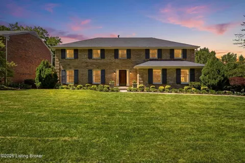5803 Dunraven Ct, Louisville, KY 40222