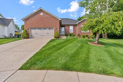 10717 Alderbrook Pl, Louisville, KY 40299
