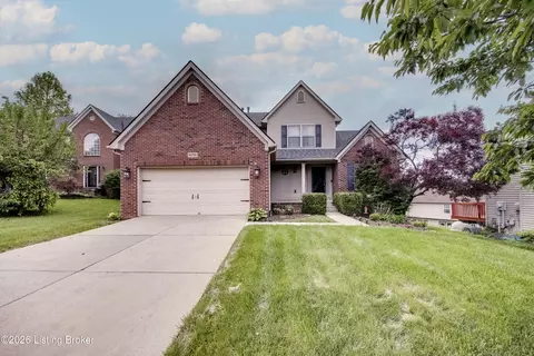 4710 Bay Cove Ct, Louisville, KY 40245