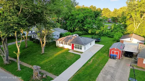 10105 Plaudit Way, Louisville, KY 40272