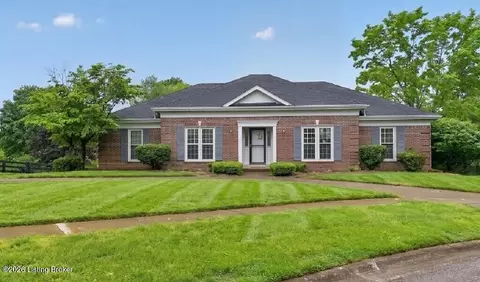 27 Autumn Hill Ct, Prospect, KY 40059