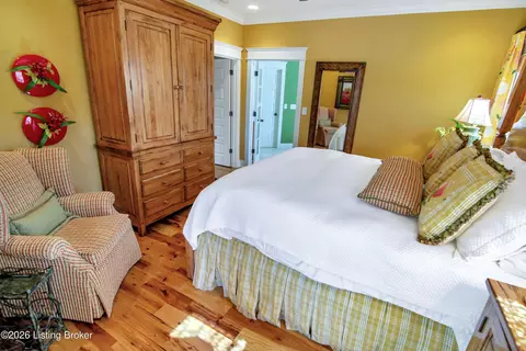 Bedroom - 272 Eagle Point Dr, Austin, KY 42123 photo 2 of 12