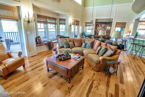 Living - 272 Eagle Point Dr, Austin, KY 42123 photo 6 of 7
