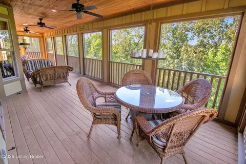 Exterior - 272 Eagle Point Dr, Austin, KY 42123 photo 3 of 16