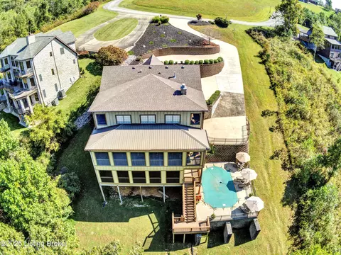 Exterior - 272 Eagle Point Dr, Austin, KY 42123 photo 15 of 16