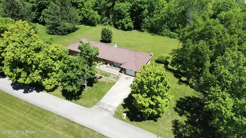 234 Northridge Dr, Bedford, KY 40006