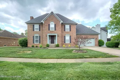 8208 Brookhollow Ct, Louisville, KY 40220