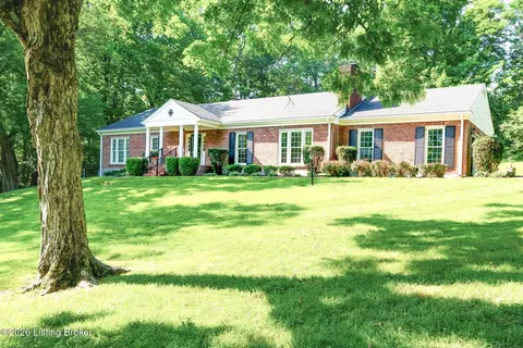 427 Twinbrook Rd, Louisville, KY 40207