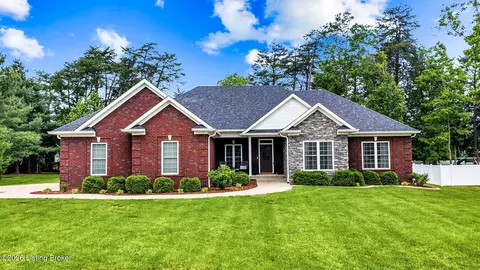 166 Blakenrod Blvd, Coxs Creek, KY 40013