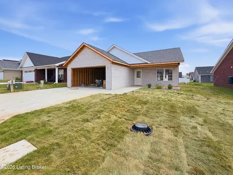 55 Paislynne Ct, Brandenburg, KY 40108