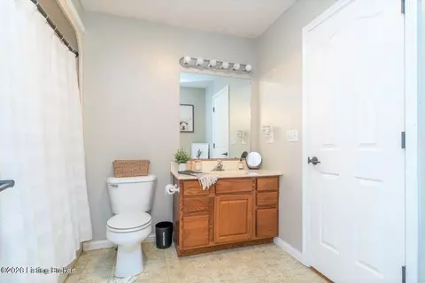 Bath - 2365 Hall Simpson Rd, Loretto, KY 40037 photo 1 of 2
