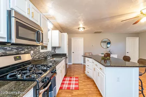 Kitchen - 2365 Hall Simpson Rd, Loretto, KY 40037 photo 3 of 3