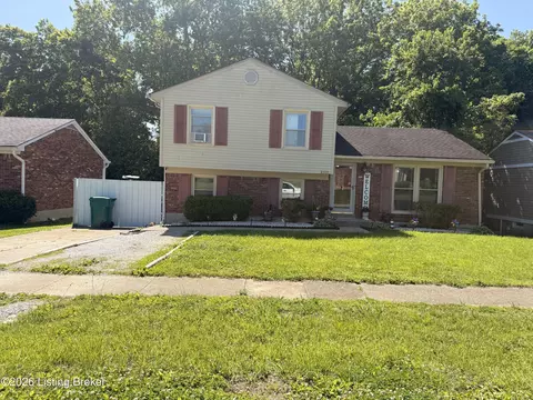 8505 Roseborough Rd, Louisville, KY 40228