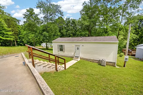 2825 Hidden Valley Ln, Hudson, KY 40145