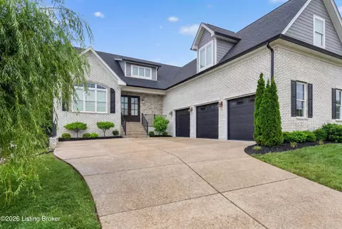 6613 Nightingale Bluff Ln, Louisville, KY 40241