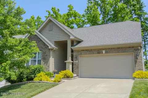 16809 Green Crest Ln, Louisville, KY 40245