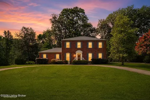 4108 Meadowland Dr, Prospect, KY 40059