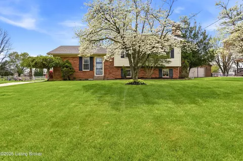 3936 Scenic Trl, Shepherdsville, KY 40165