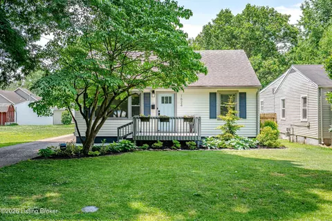 1624 Jefferson Ave, Lyndon, KY 40242