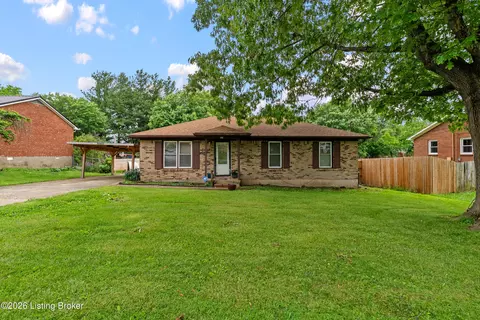 202 Clore Ave, La Grange, KY 40031