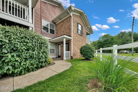6520 Brook Bend Way #203, Louisville, KY 40229