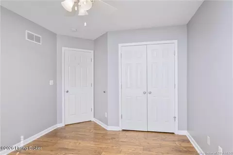 Bedroom - 1034 Brookstone Ct, Georgetown, IN 47122 photo 3 of 6