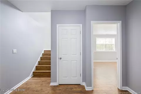 Entry Way - 1034 Brookstone Ct, Georgetown, IN 47122 photo 4 of 6