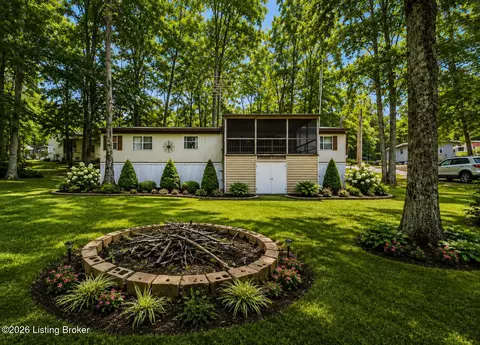 105 Tulip Ln, Mammoth Cave, KY 42259