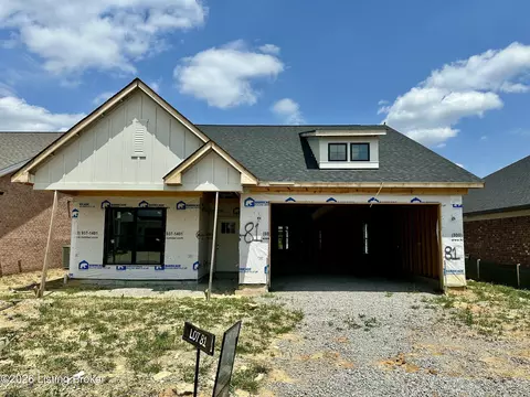 8226 Cedar Crest Ln, Louisville, KY 40291