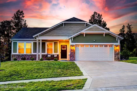 10541 Vista View Dr, Louisville, KY 40291