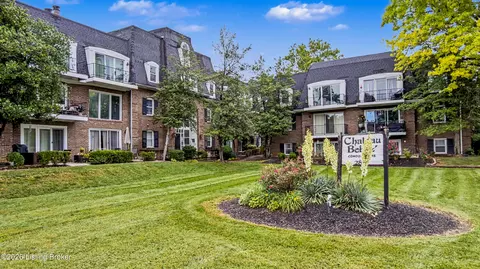 2845 Hikes Ln #302, Louisville, KY 40218