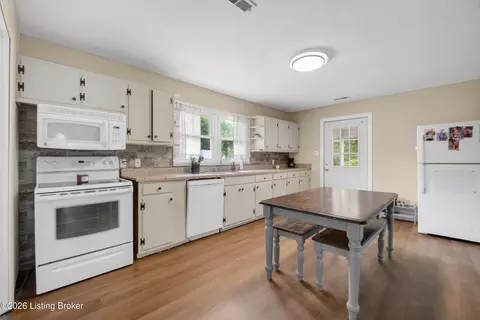 2293 Ky-259, Harned, KY 40144