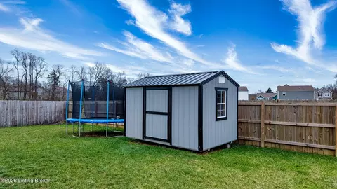 Exterior - 139 Ruby Farm Dr, Mount Washington, KY 40047 photo 6 of 9