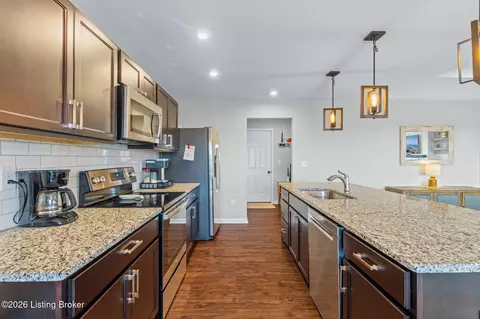Kitchen - 139 Ruby Farm Dr, Mount Washington, KY 40047 photo 2 of 3