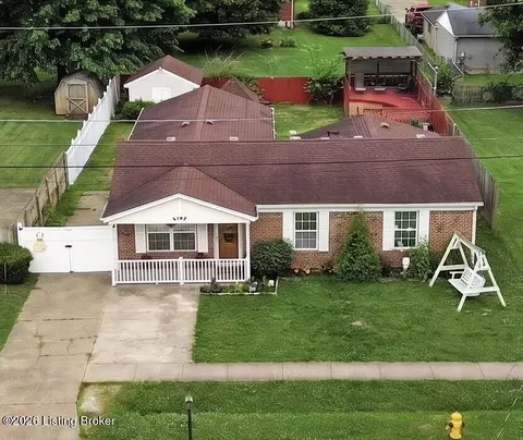 6197 Jeffrey Dr, Louisville, KY 40258