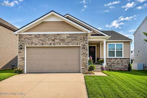 5021 Tealwood Dr, Shelbyville, KY 40065