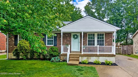 4525 Greymont Dr, Louisville, KY 40229