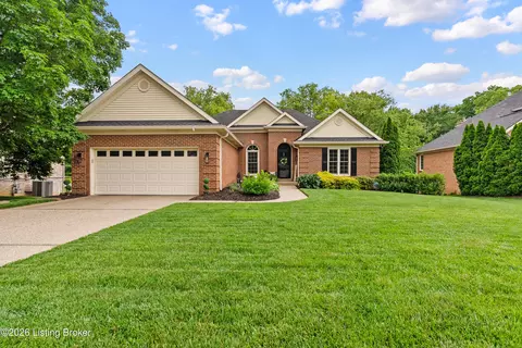 1315 Crosstimbers Dr, Louisville, KY 40245