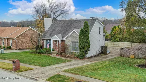 9405 Stonelanding Pl, Louisville, KY 40272