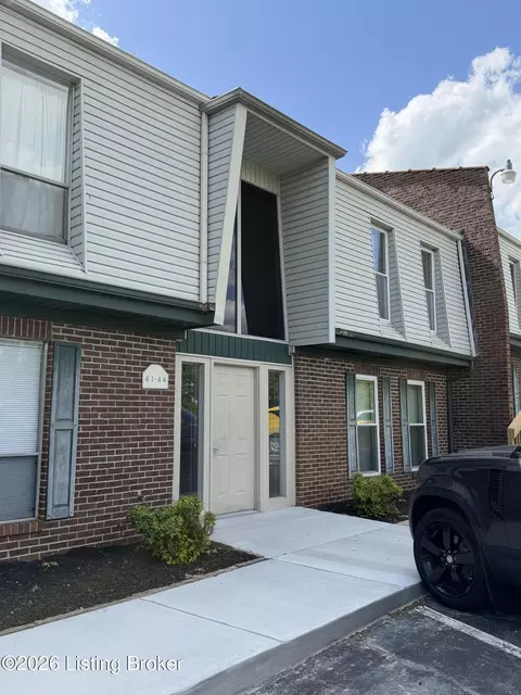 1310 Louisville Rd #42, Frankfort, KY 40601