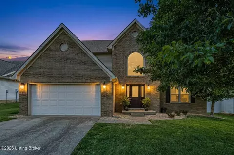 8305 Adams Run Rd, Louisville, KY 40228