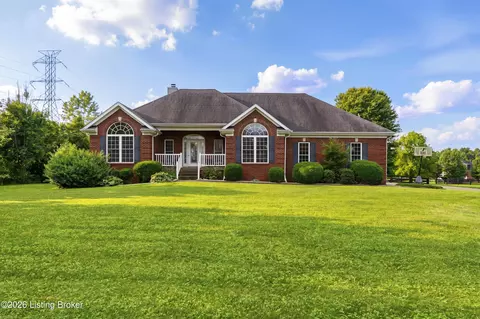 2500 Sycamore Run Pt, La Grange, KY 40031