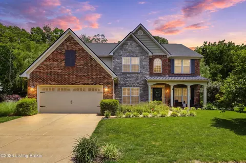 121 Gleneagles Way, Versailles, KY 40383